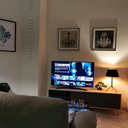 Apartamento Los Leones Apartment *